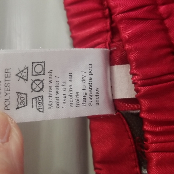 La Senza Red Satin Pajama set - Picture 8 of 8